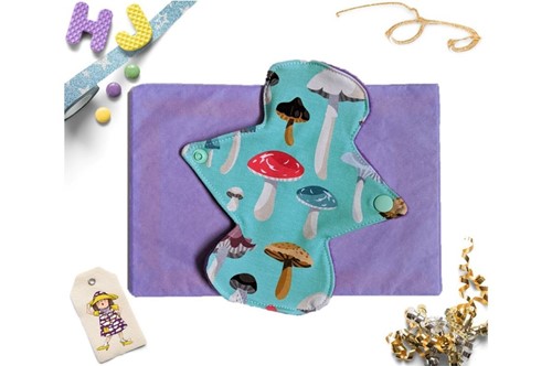 Buy  Single Cloth Pad Mint Funghi now using this page